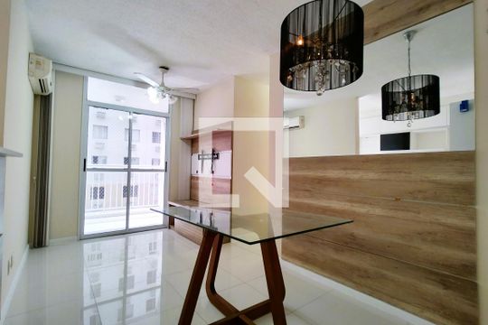 Apartamento para alugar com 2 quartos, 48m² em Anil, Rio de Janeiro