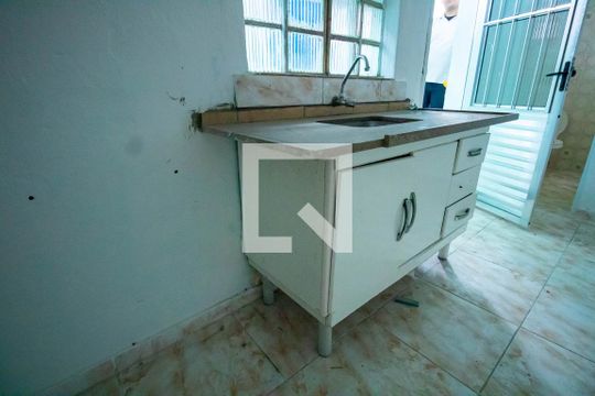 Cozinha de casa para alugar com 1 quarto, 40m² em Jardim Peri, São Paulo