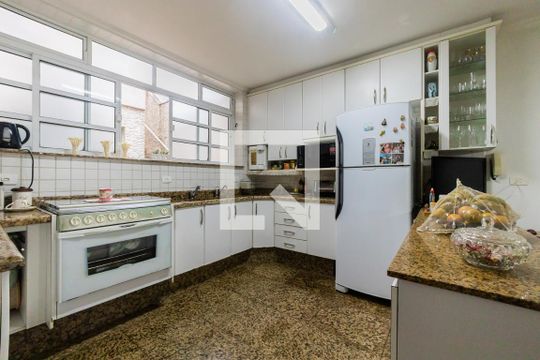 Cozinha de casa à venda com 5 quartos, 240m² em Jardim Vera Cruz, São Paulo