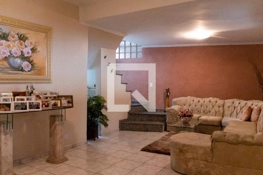 Sala 1 de casa à venda com 3 quartos, 270m² em Alves Dias, São Bernardo do Campo
