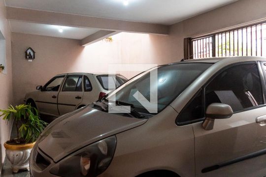 Garagem de casa à venda com 3 quartos, 270m² em Alves Dias, São Bernardo do Campo