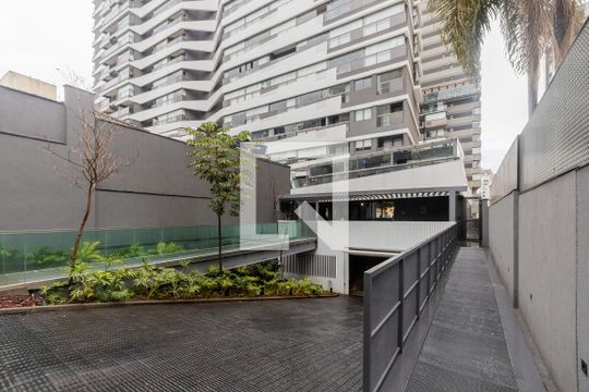 Fachada do Condomínio de apartamento à venda com 1 quarto, 71m² em Pinheiros, São Paulo
