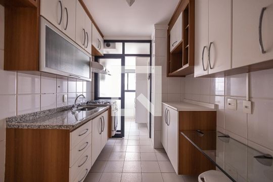 Cozinha de apartamento para alugar com 2 quartos, 66m² em Tatuapé, São Paulo
