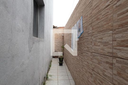 Área de Serviço de casa à venda com 4 quartos, 180m² em Jardim das Flores, Osasco