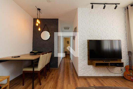 Sala de apartamento para alugar com 2 quartos, 49m² em Chácara Califórnia, São Paulo