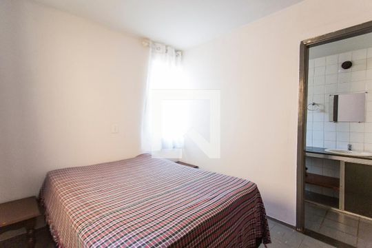 Suite de apartamento para alugar com 1 quarto, 60m² em Nossa Senhora Aparecida, Uberlândia