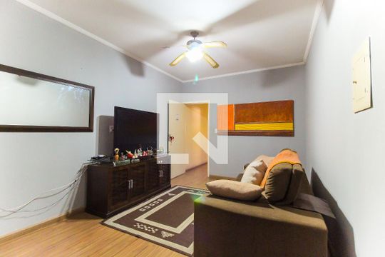 Casa à venda com 3 quartos, 259m² em Parque Cruzeiro do Sul, São Paulo