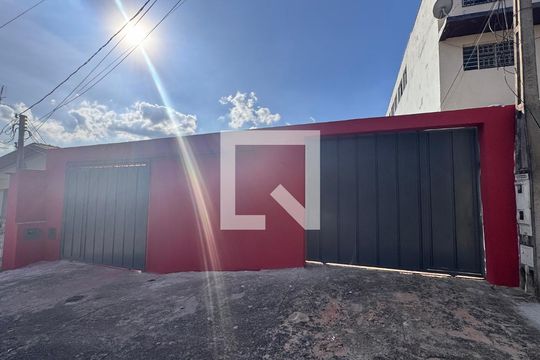 Fachada de casa à venda com 4 quartos, 468m² em Vila Mimosa, Campinas