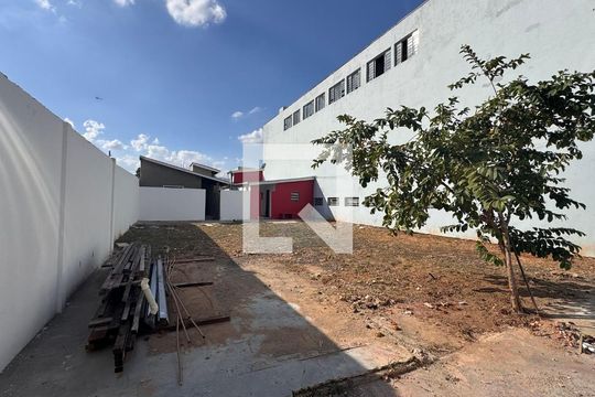 Quintal de casa à venda com 4 quartos, 468m² em Vila Mimosa, Campinas