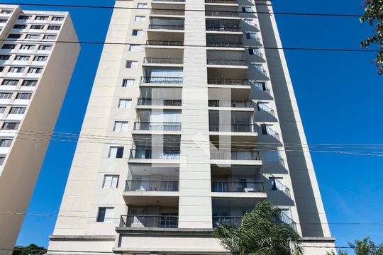 Fachada de apartamento à venda com 2 quartos, 70m² em Cambuci, São Paulo