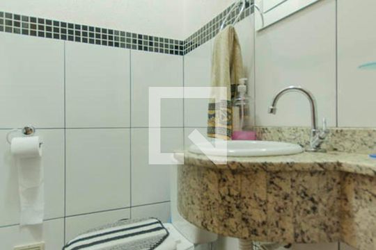 Lavabo de casa de condomínio à venda com 3 quartos, 146m² em Vila Salete, São Paulo