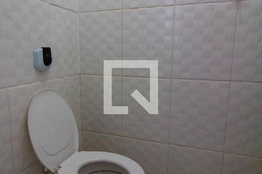 Banheiro de Serviço de apartamento à venda com 3 quartos, 100m² em Tijuca, Rio de Janeiro