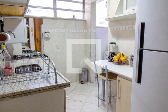 Cozinha de apartamento à venda com 3 quartos, 100m² em Tijuca, Rio de Janeiro