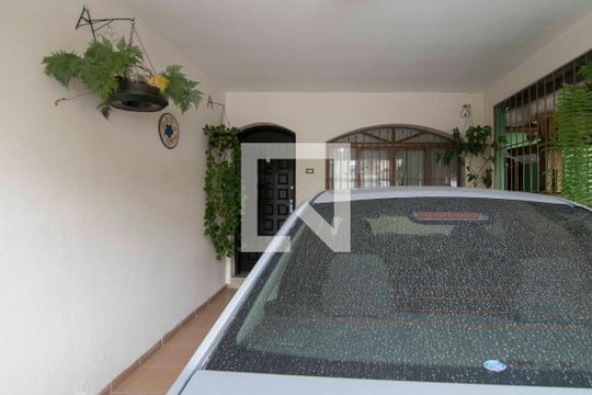 Garagem de casa à venda com 3 quartos, 120m² em Vila Siqueira (zona Norte), São Paulo