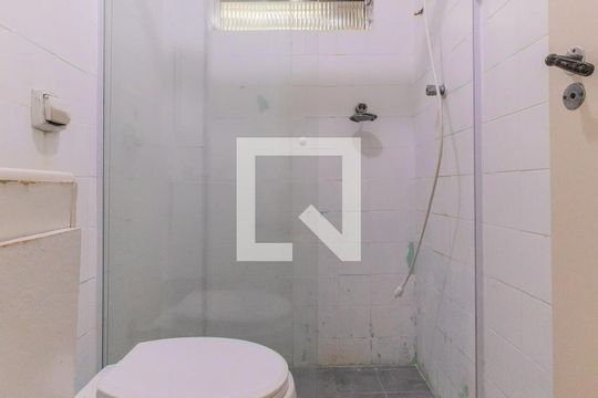 Banheiro de apartamento à venda com 2 quartos, 58m² em Pinheiros, São Paulo