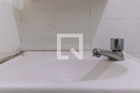 Banheiro de apartamento à venda com 2 quartos, 58m² em Pinheiros, São Paulo