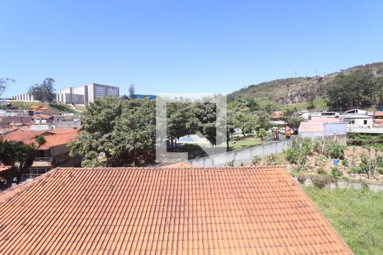 Vista Quarto 1  de apartamento para alugar com 2 quartos, 49m² em Parque Panamericano, São Paulo