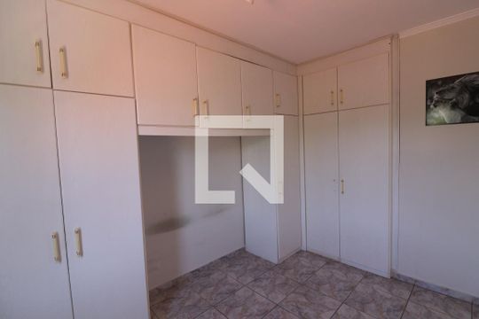 Quarto 1  de apartamento para alugar com 2 quartos, 49m² em Parque Panamericano, São Paulo