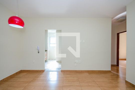 Sala de apartamento para alugar com 3 quartos, 72m² em Nova Granada, Belo Horizonte