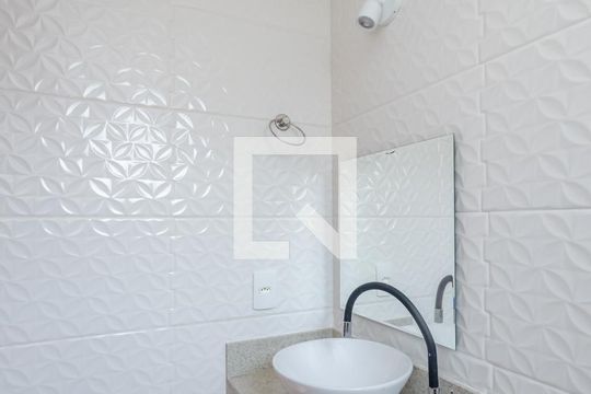 Banheiro da Suíte de apartamento para alugar com 3 quartos, 72m² em Nova Granada, Belo Horizonte