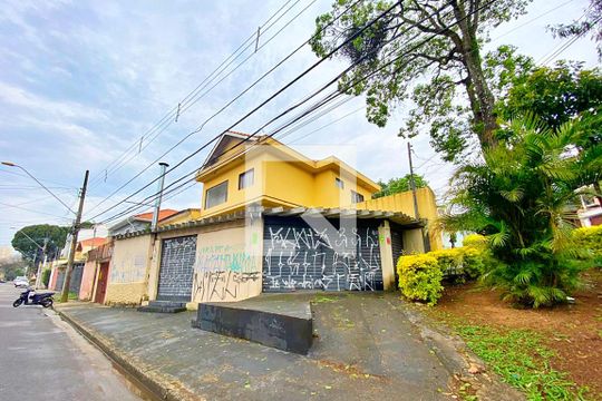 Fachada de casa à venda com 2 quartos, 204m² em Campestre, Santo André