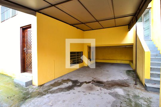 Garagem de casa à venda com 2 quartos, 204m² em Campestre, Santo André