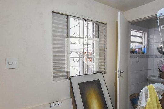 Quarto de Serviço de casa à venda com 2 quartos, 90m² em Parque Colonial, São Paulo