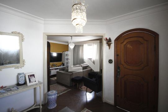 Sala de casa à venda com 3 quartos, 200m² em Aclimação, São Paulo