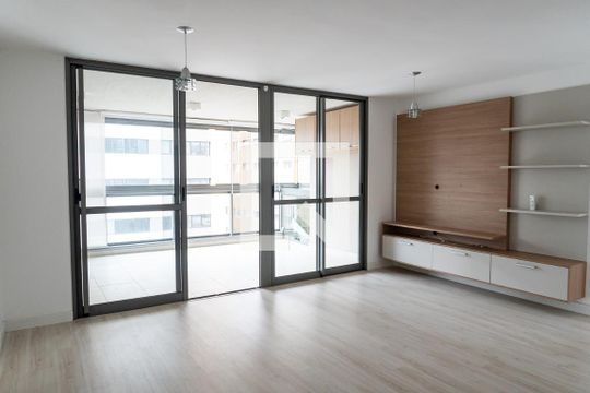Apartamento à venda com 2 quartos, 90m² em Chácara Inglesa, São Paulo