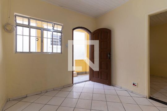 Sala de casa para alugar com 1 quarto, 60m² em Vila Jacuí, São Paulo