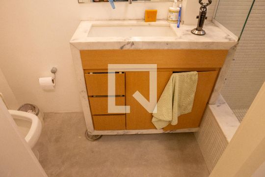 Banheiro da Suíte de apartamento à venda com 2 quartos, 88m² em Vila Pompéia, São Paulo