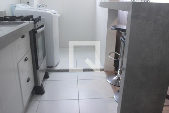 Cozinha de apartamento para alugar com 2 quartos, 41m² em Jardim Esmeralda, São Paulo