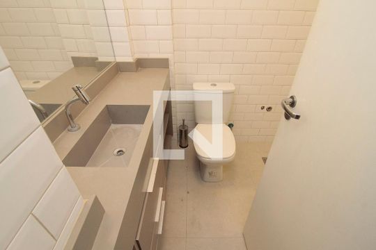 Banheiro de kitnet/studio à venda com 1 quarto, 25m² em Bela Vista, São Paulo