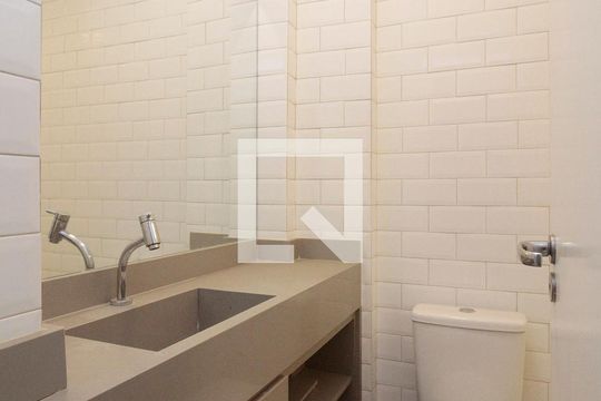 Banheiro de kitnet/studio à venda com 1 quarto, 25m² em Bela Vista, São Paulo