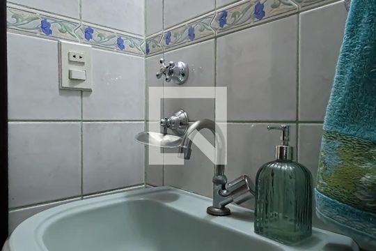 Lavabo de casa à venda com 3 quartos, 190m² em Jardim Santa Cecília, Guarulhos