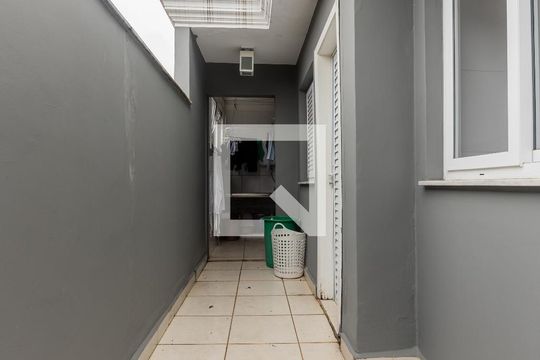 Área de Serviço de casa à venda com 4 quartos, 800m² em Jardim das Bandeiras, São Paulo