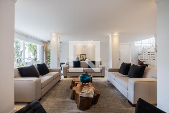 Sala de casa à venda com 4 quartos, 800m² em Jardim das Bandeiras, São Paulo
