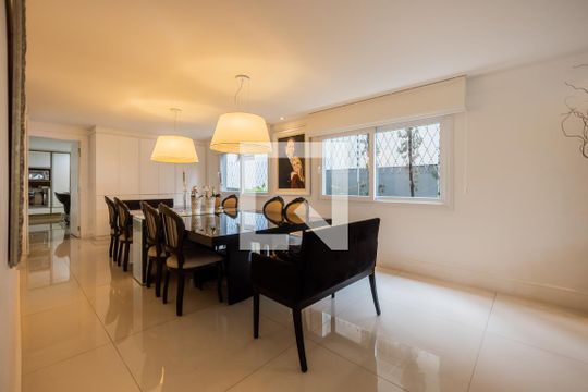 Sala de Jantar de casa à venda com 4 quartos, 800m² em Jardim das Bandeiras, São Paulo