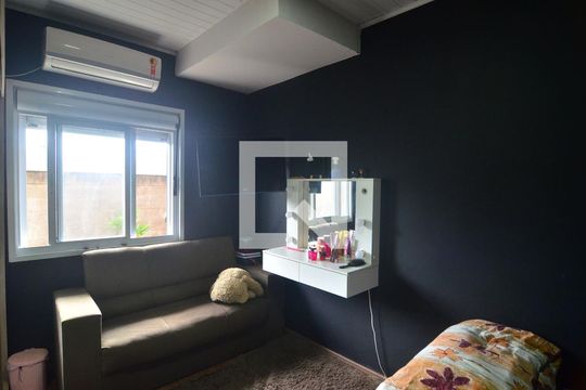 Casa de Condomínio à venda com 3 quartos, 90m² em Olaria, Canoas