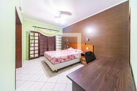 Quarto 1 de casa à venda com 4 quartos, 302m² em Parque Sao Vicente, Mauá
