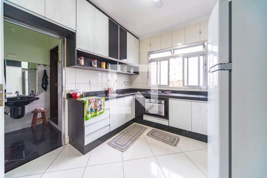 Cozinha de casa à venda com 4 quartos, 302m² em Parque Sao Vicente, Mauá