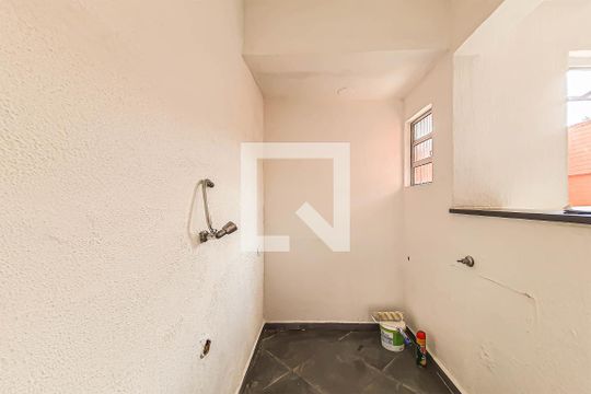 Cozinha de casa de condomínio para alugar com 2 quartos, 46m² em Enseada, Guarujá