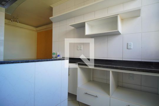 Cozinha de apartamento à venda com 2 quartos, 70m² em Navegantes, Porto Alegre