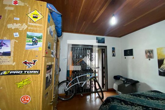 Quarto 1 de casa para alugar com 4 quartos, 250m² em Ouro Branco, Novo Hamburgo