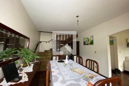 Sala de Jantar de casa para alugar com 4 quartos, 250m² em Ouro Branco, Novo Hamburgo