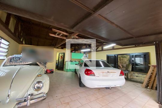 Garagem de casa para alugar com 4 quartos, 250m² em Ouro Branco, Novo Hamburgo