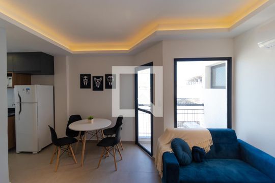 Salas de apartamento para alugar com 1 quarto, 45m² em Jardim do Trevo, Campinas