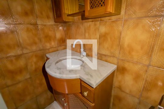 Banheiro de casa para alugar com 2 quartos, 90m² em Scharlau, São Leopoldo