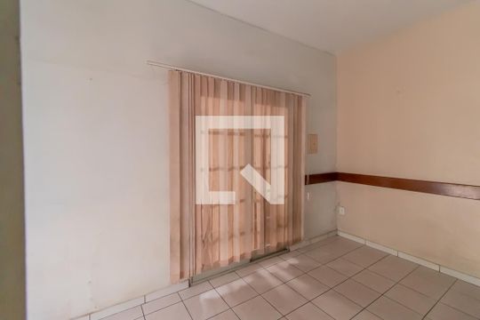 Casa para alugar com 2 quartos, 90m² em Scharlau, São Leopoldo