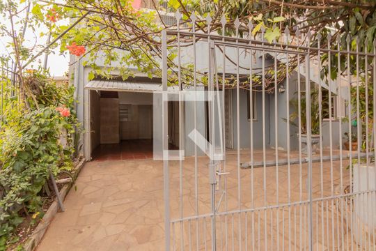 Fachada de casa para alugar com 2 quartos, 90m² em Scharlau, São Leopoldo